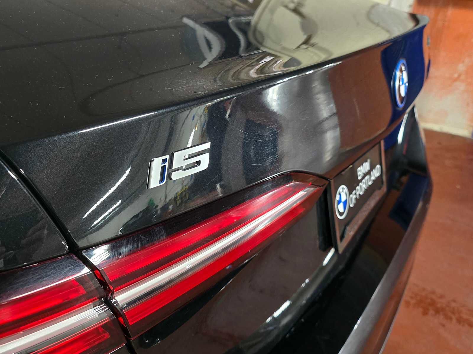 Used 2025 BMW i5 xDrive40 w/ Premium Package image 14