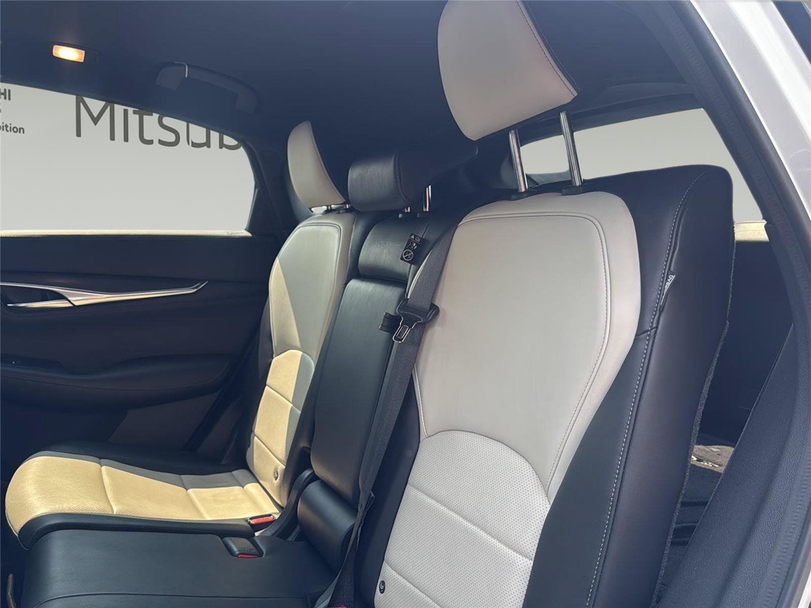 Used 2023 INFINITI QX55 Luxe w/ Accent Package AWD/4WD image 23