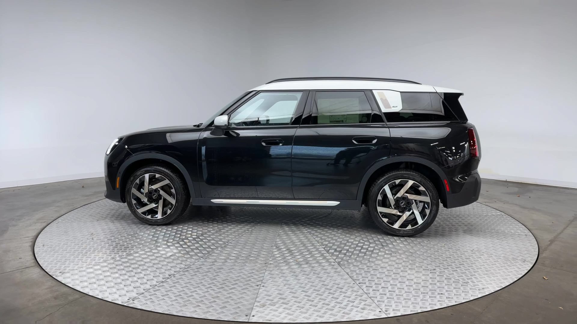 Certified 2026 MINI Cooper Countryman S AWD/4WD image 5