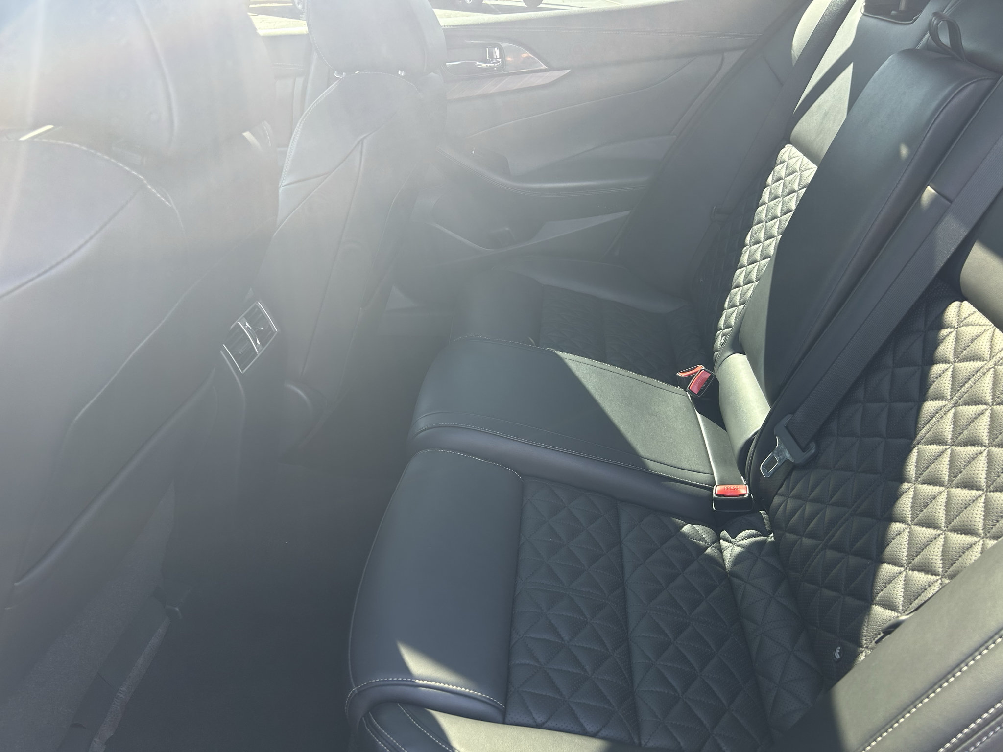 Used 2016 Nissan Maxima Platinum FWD image 19
