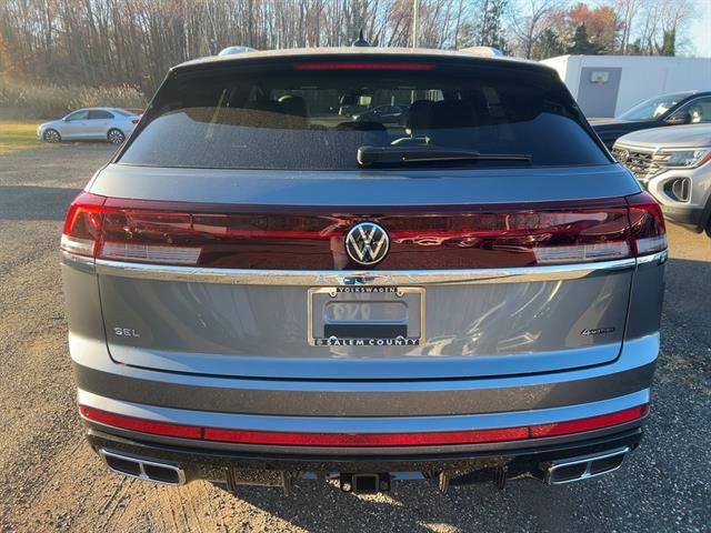New 2025 Volkswagen Atlas Cross Sport SEL Premium R-Line image 3