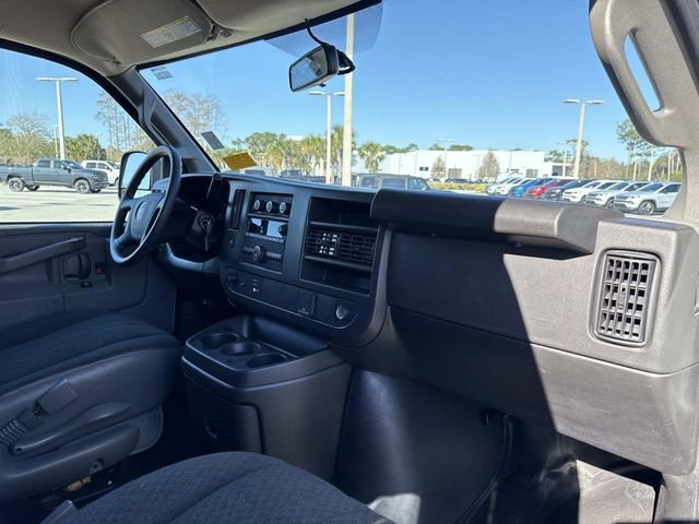 Used 2024 GMC Savana 2500 w/ Driver Convenience Package image 12