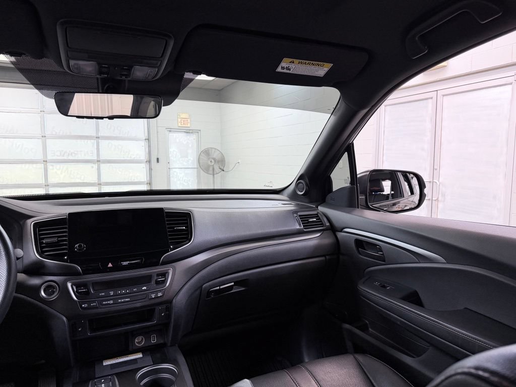 Used 2022 Honda Passport TrailSport image 32