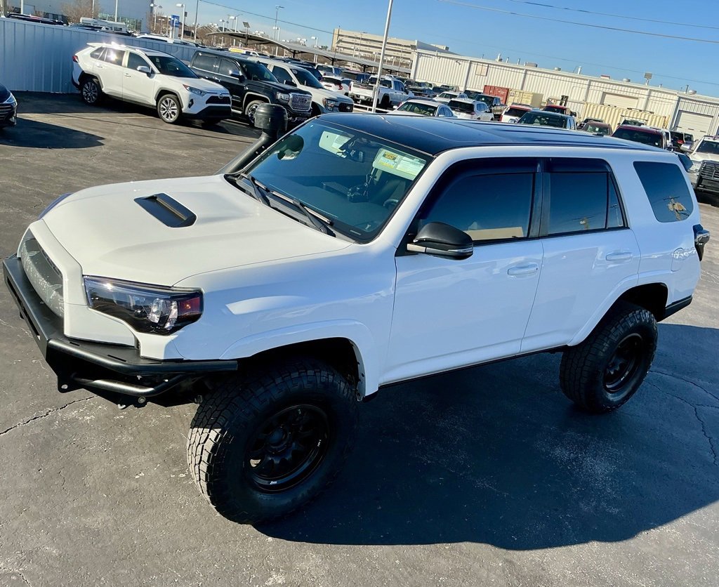 Used 2018 Toyota 4Runner TRD Off-Road Premium image 5