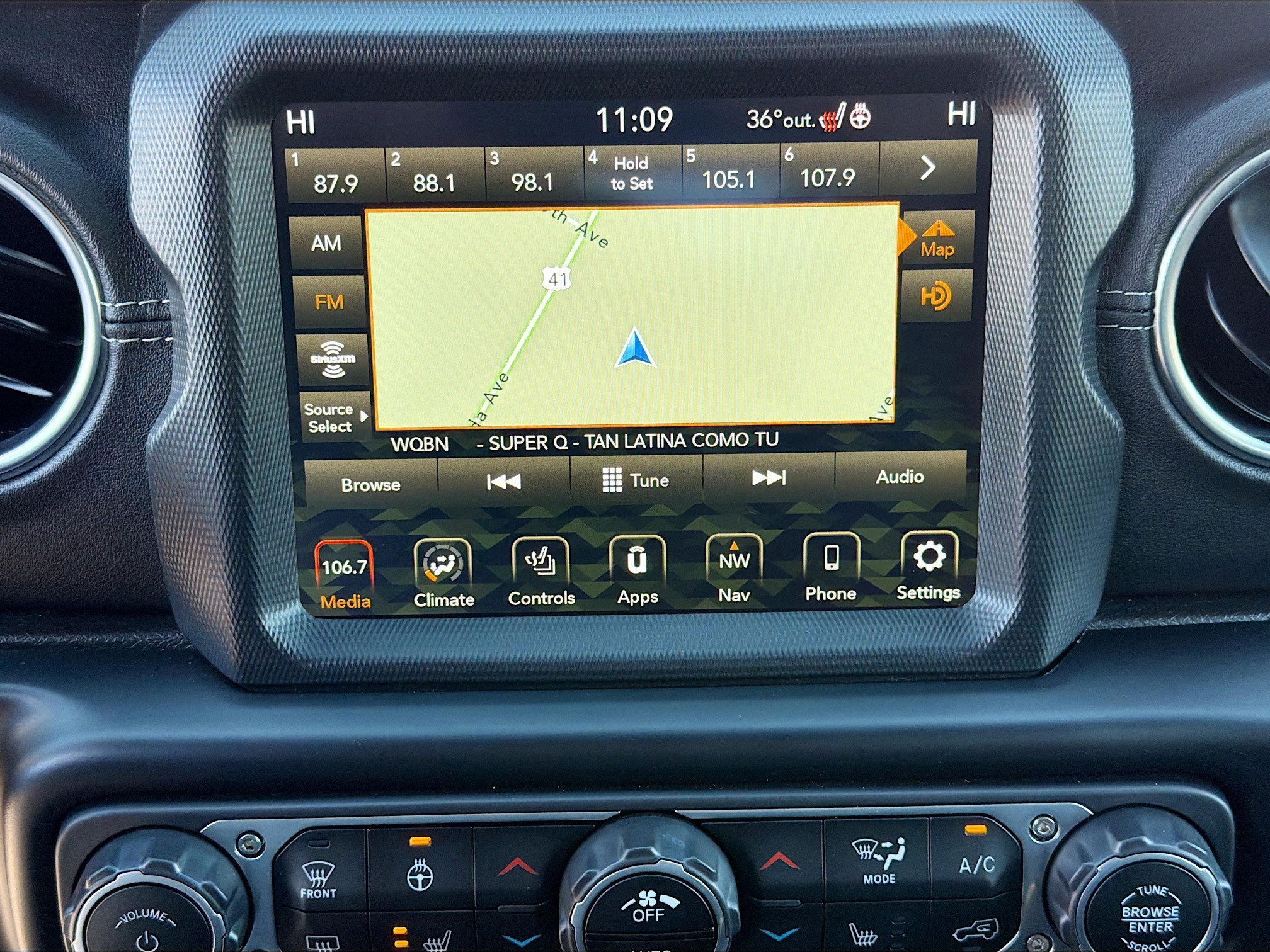 Used 2021 Jeep Wrangler Unlimited Sahara w/ Cold Weather Group image 29