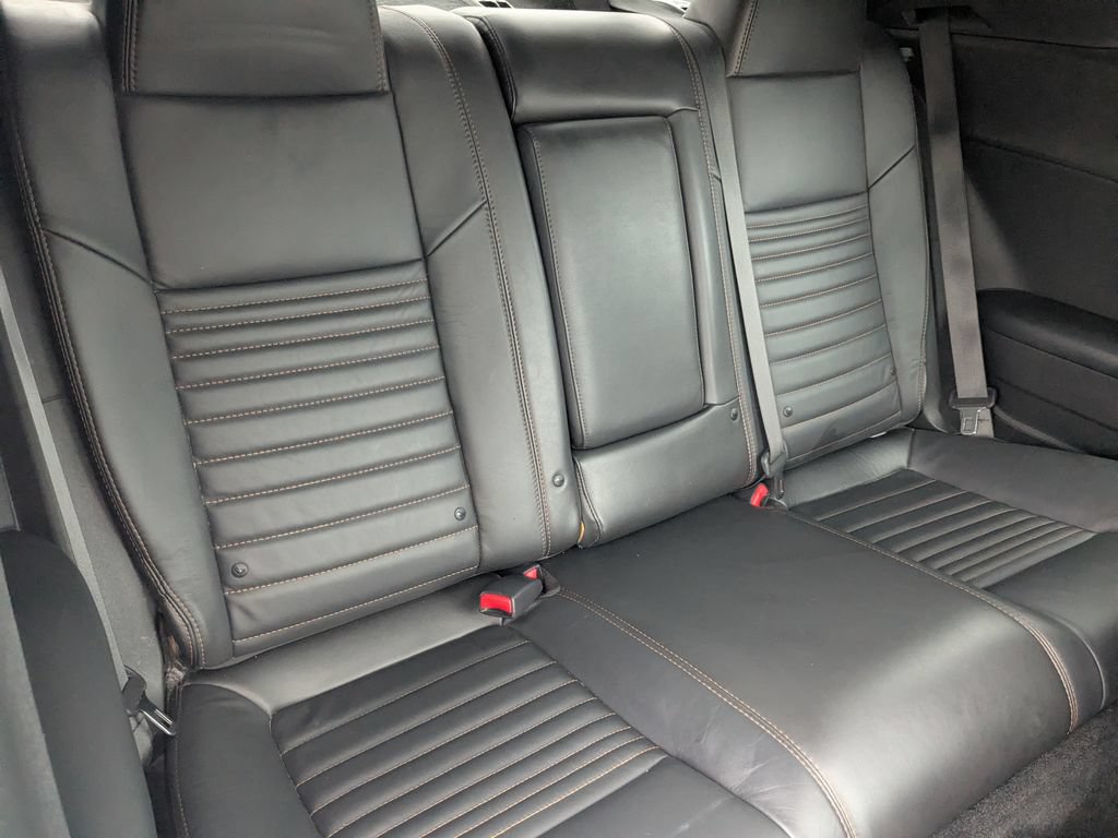 Used 2014 Dodge Challenger R/T RWD image 18