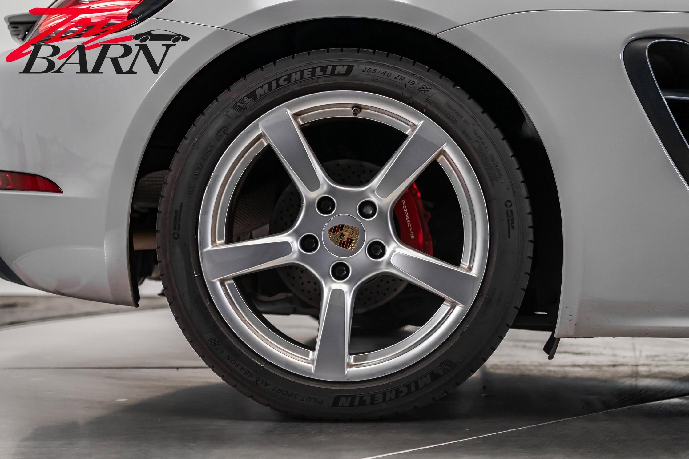 Used 2018 Porsche 718 Cayman S image 16