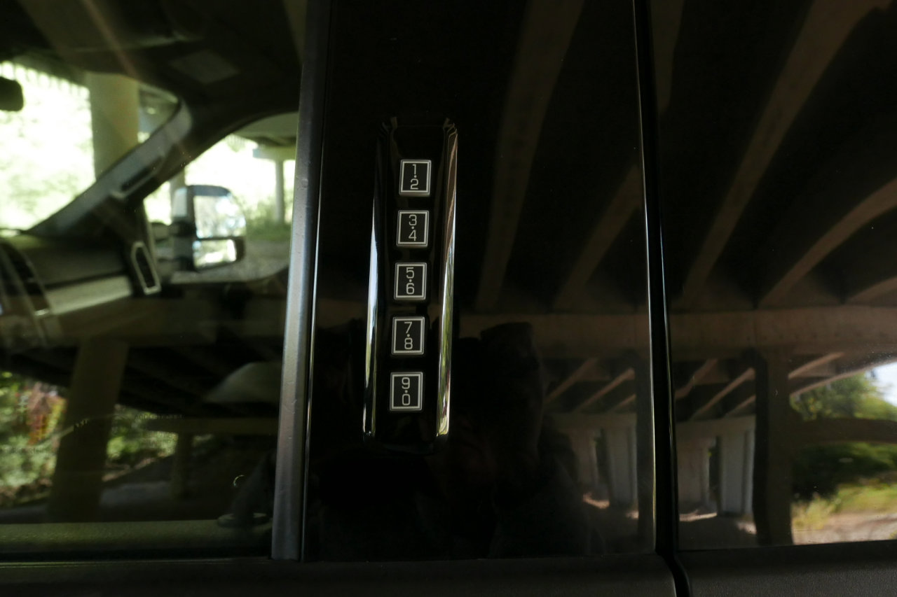 Used 2021 Ford F250 Lariat image 21