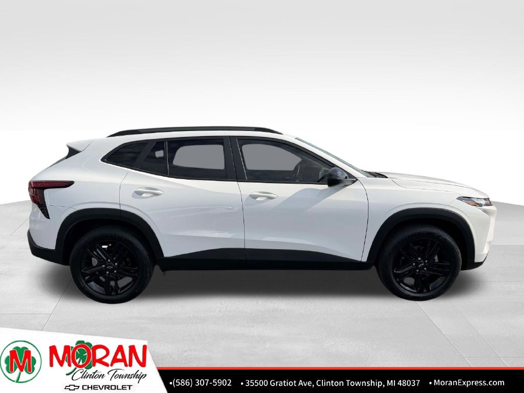 Certified 2026 Chevrolet Trax ACTIV w/ Sunroof Package FWD image 7