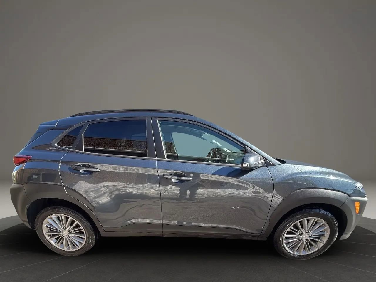 Used 2018 Hyundai Kona SEL image 4