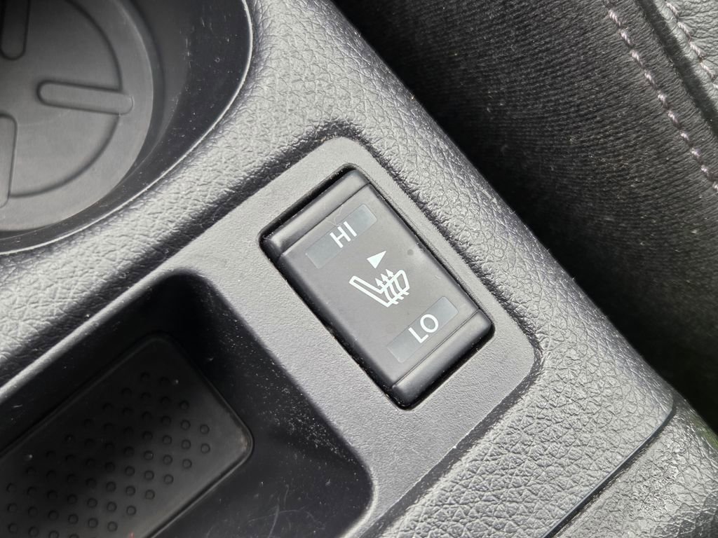 Used 2017 Nissan Rogue SL image 12