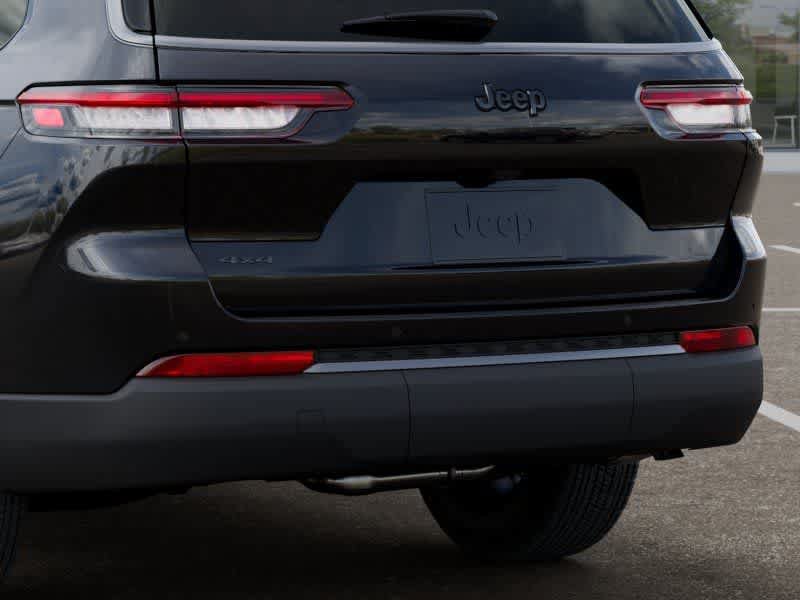 New 2026 Jeep Grand Cherokee L 4WD image 13