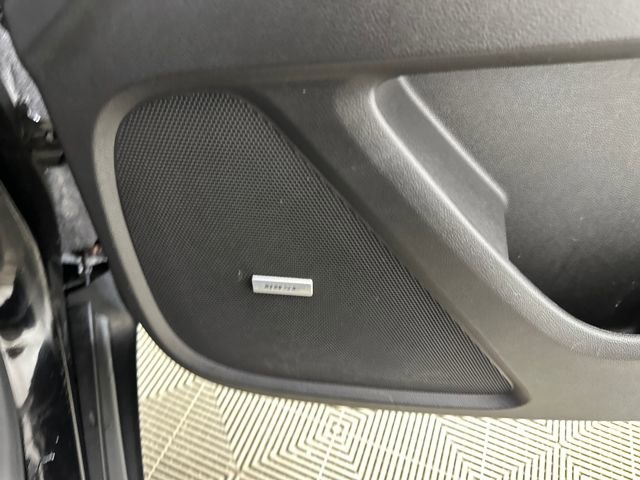 Used 2019 Chevrolet Traverse RS image 35