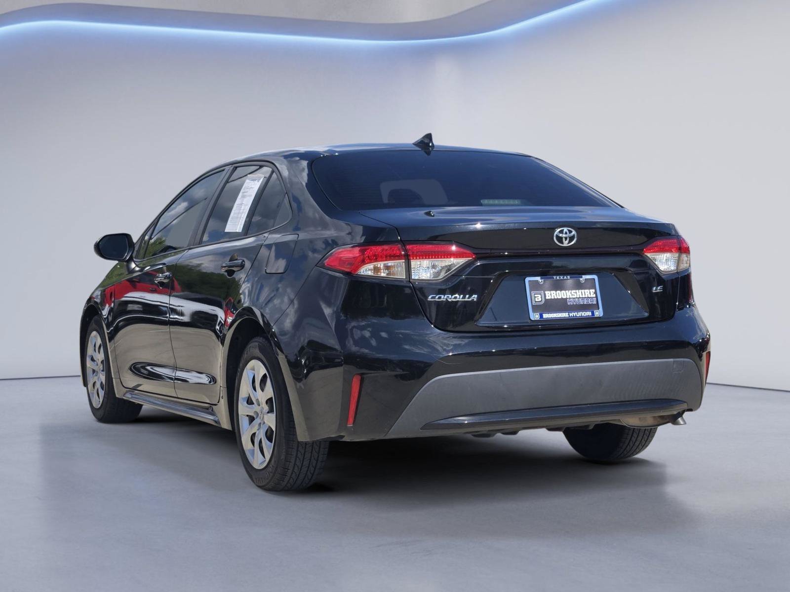 Used 2022 Toyota Corolla LE FWD image 8