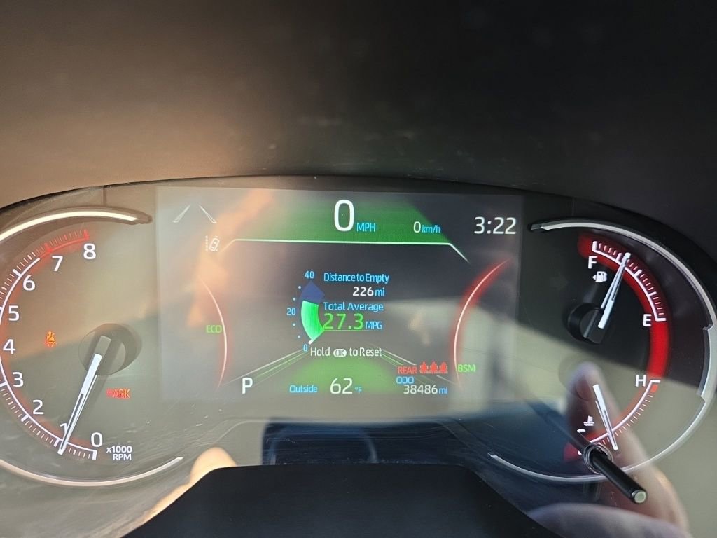 Used 2024 Toyota RAV4 XLE image 27