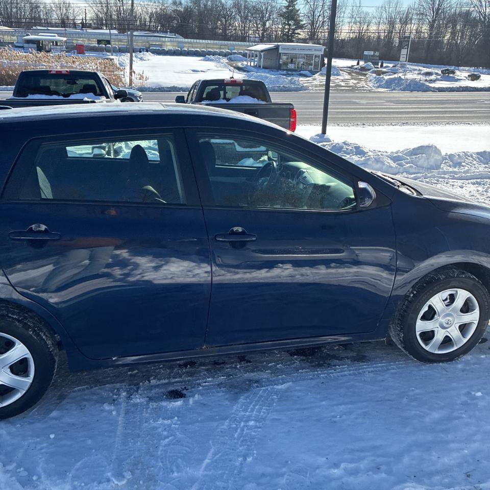 Used 2010 Toyota Matrix S image 12