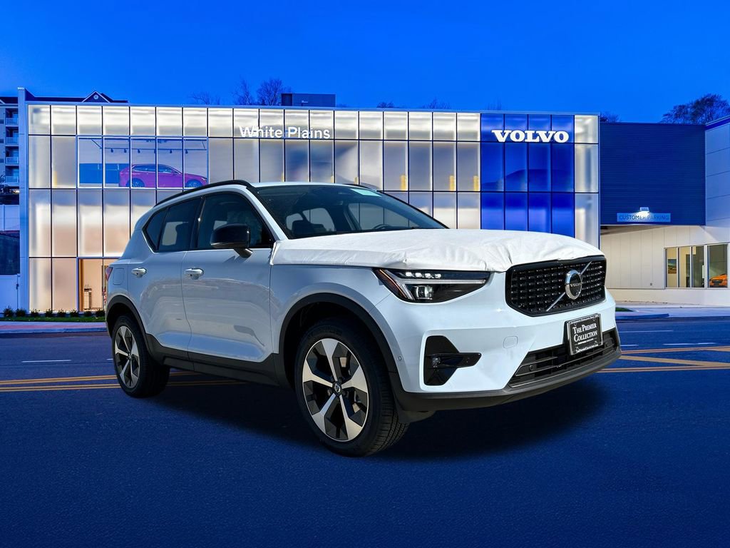 New 2026 Volvo XC40 B5 Plus w/ Climate Package AWD/4WD image 1