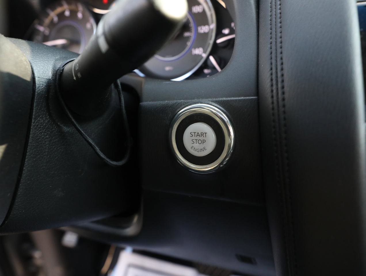 Used 2013 INFINITI QX56 4WD w/ Deluxe Touring Pkg image 25