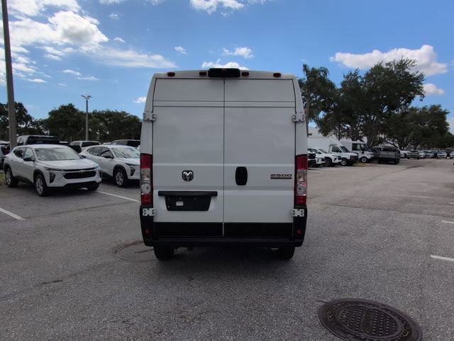 Used 2025 RAM ProMaster 2500 w/ Convenience Group FWD image 6