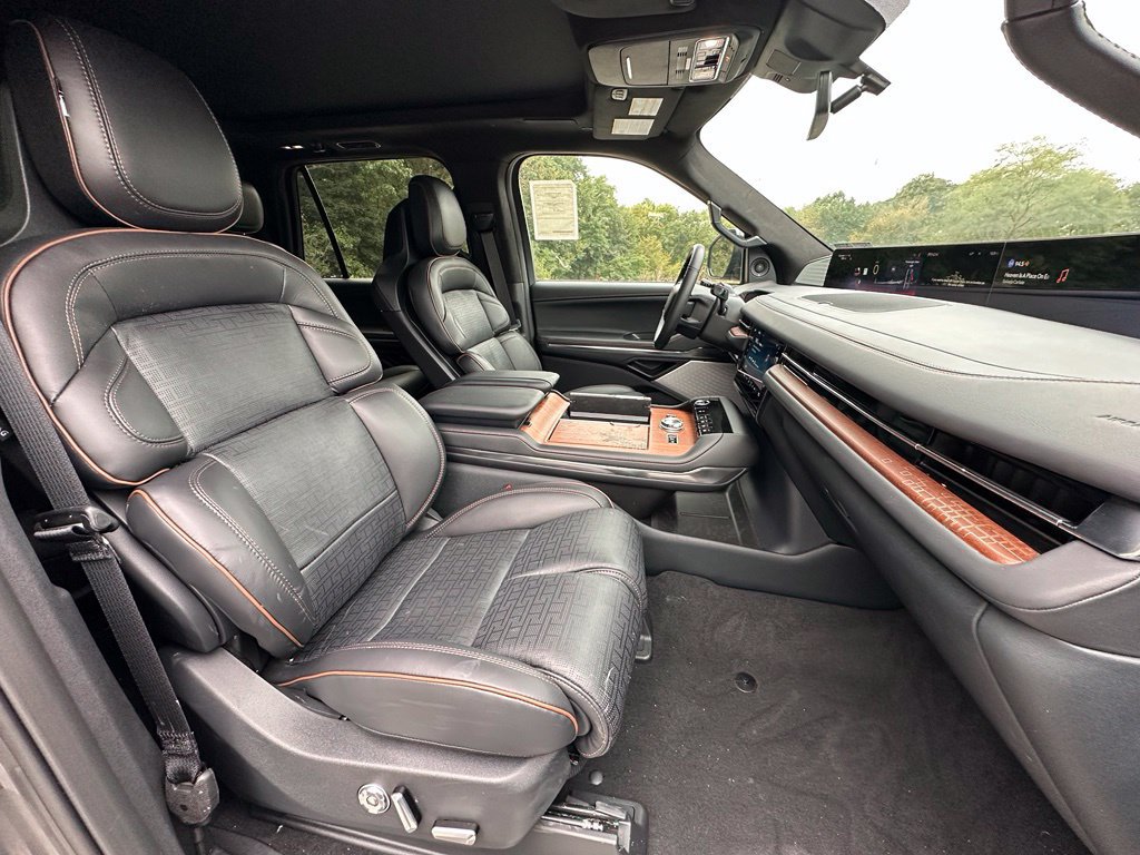 New 2027 Lincoln Navigator L Black Label AWD/4WD image 24