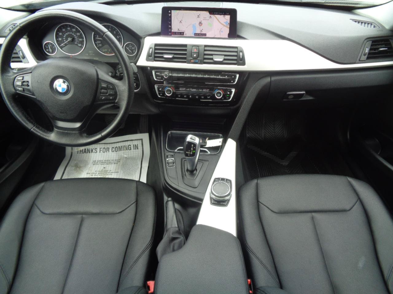 Used 2018 BMW 320i xDrive Sedan w/ Convenience Package AWD/4WD image 7