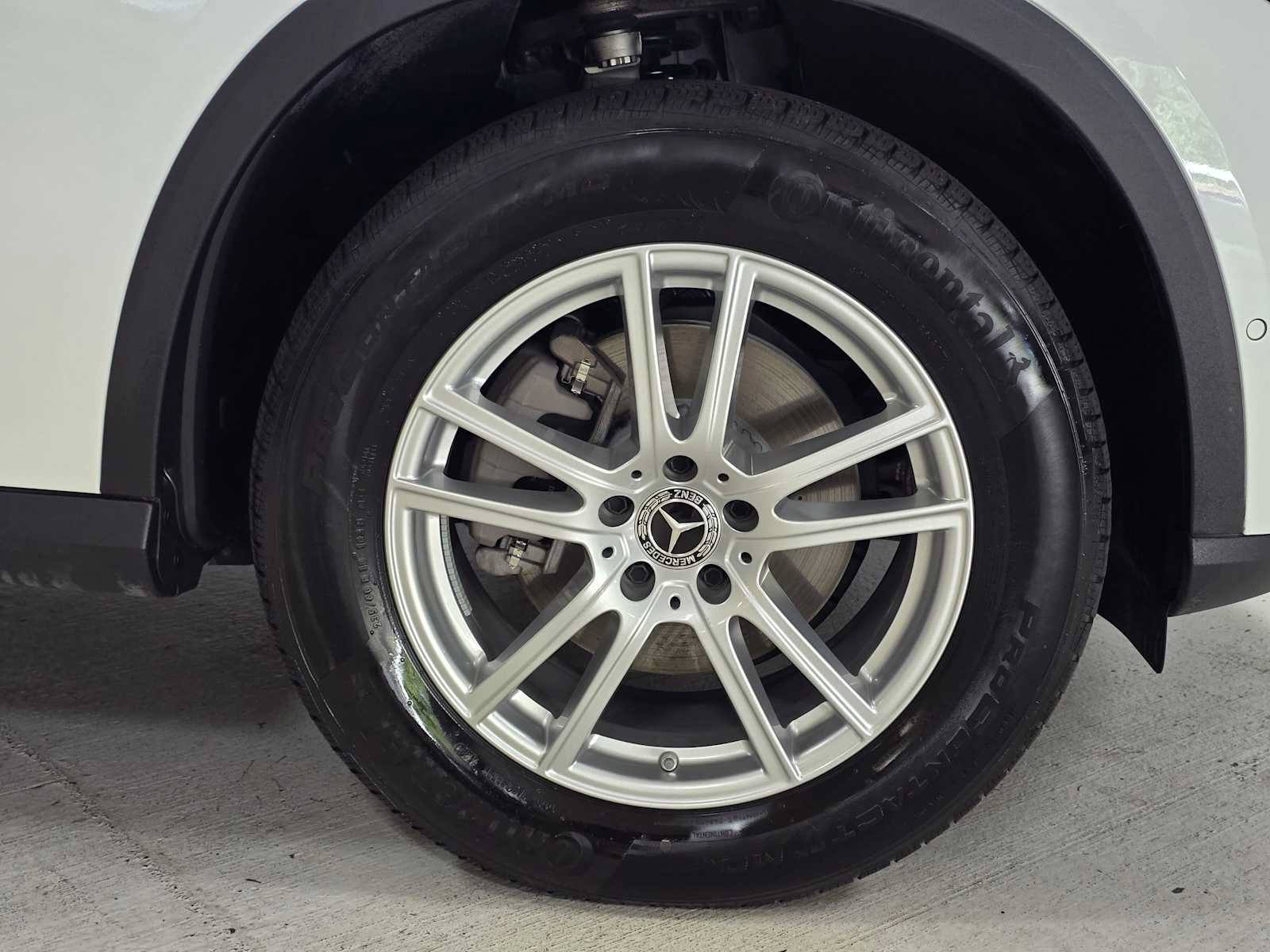 Used 2024 Mercedes-Benz GLC 300 4MATIC image 9