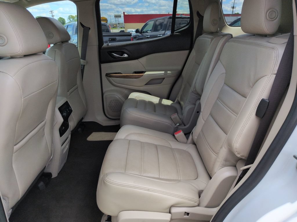 Used 2017 GMC Acadia Denali w/ Technology Package FWD image 25