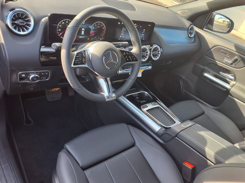 Used 2025 Mercedes-Benz GLA 250 4MATIC image 17