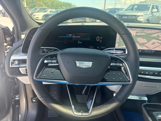 Used 2025 Cadillac Lyriq Luxury w/ LPO, Floor Liner Package AWD/4WD image 9