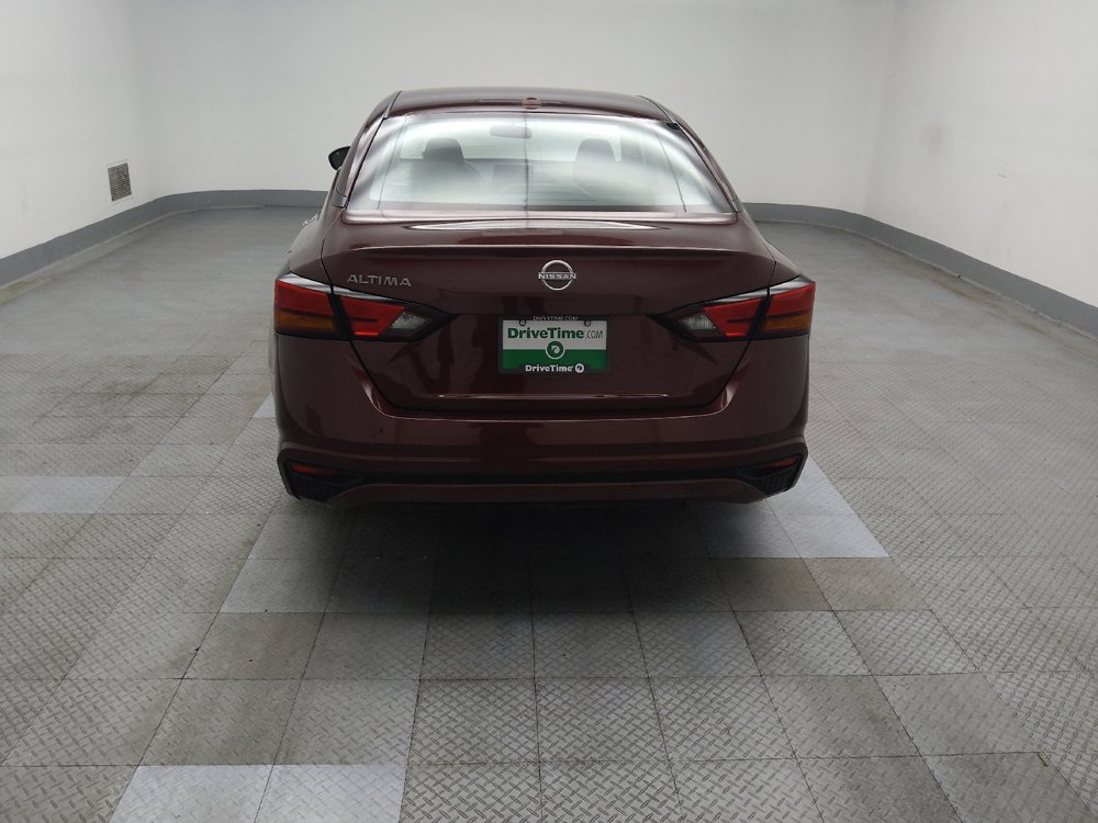 Used 2025 Nissan Altima 2.5 SV FWD image 6