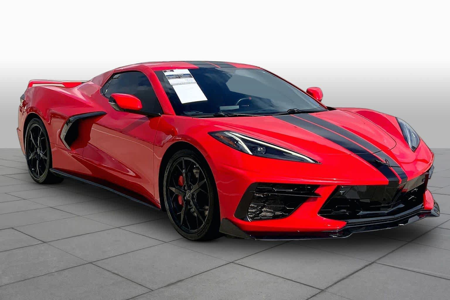 Used 2021 Chevrolet Corvette Stingray Premium Conv w/ Z51 Performance Package RWD image 3