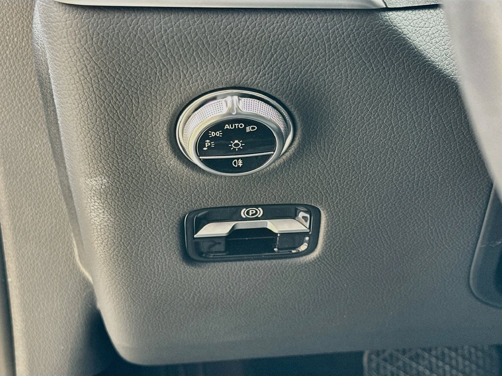 Certified 2024 Mercedes-Benz GLC 300 4MATIC image 10