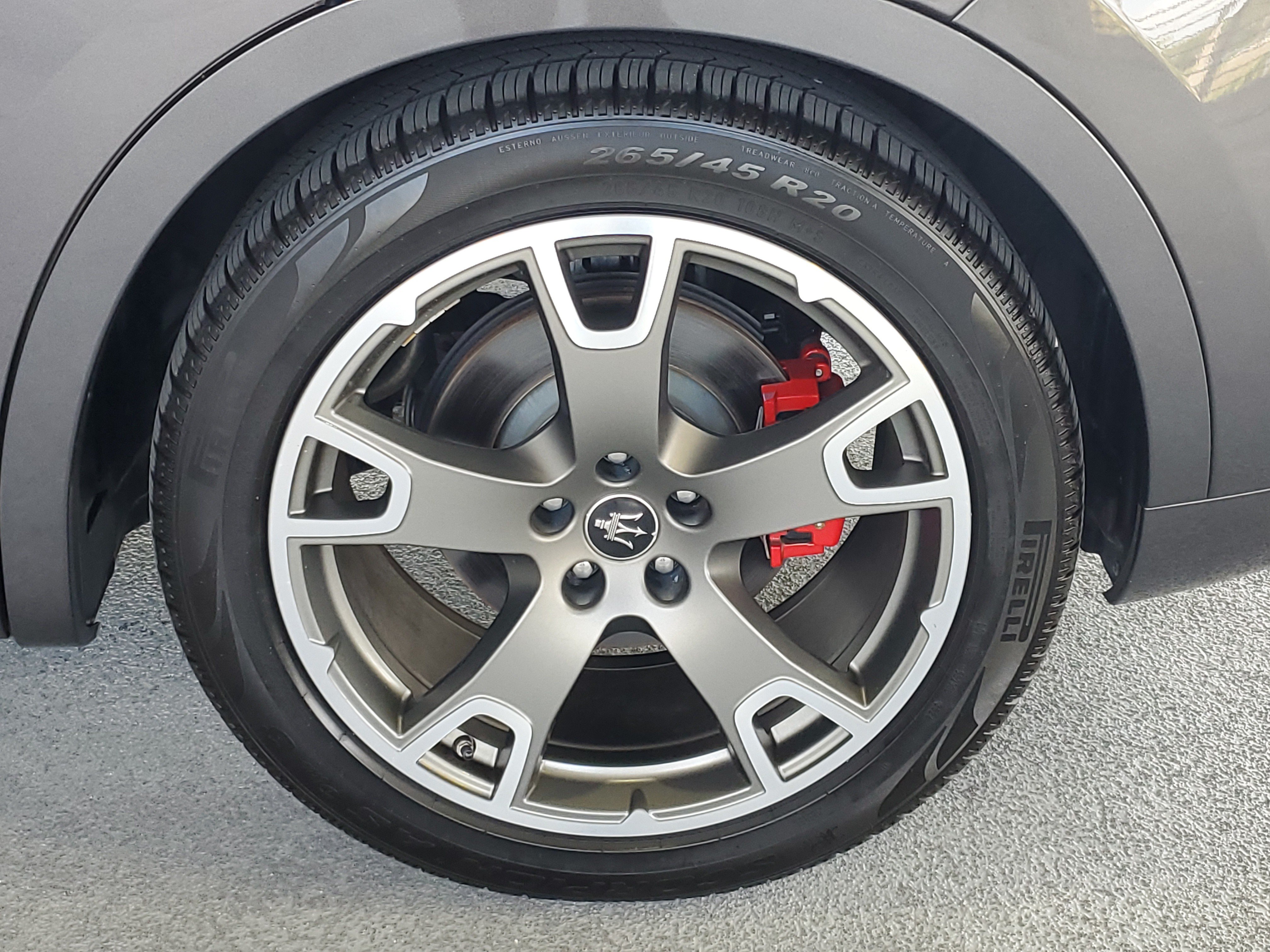 Used 2023 Maserati Levante GT AWD/4WD image 7