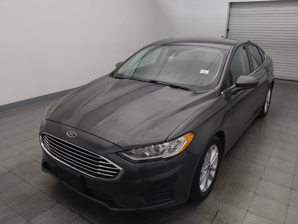 Used 2020 Ford Fusion SE FWD image 15