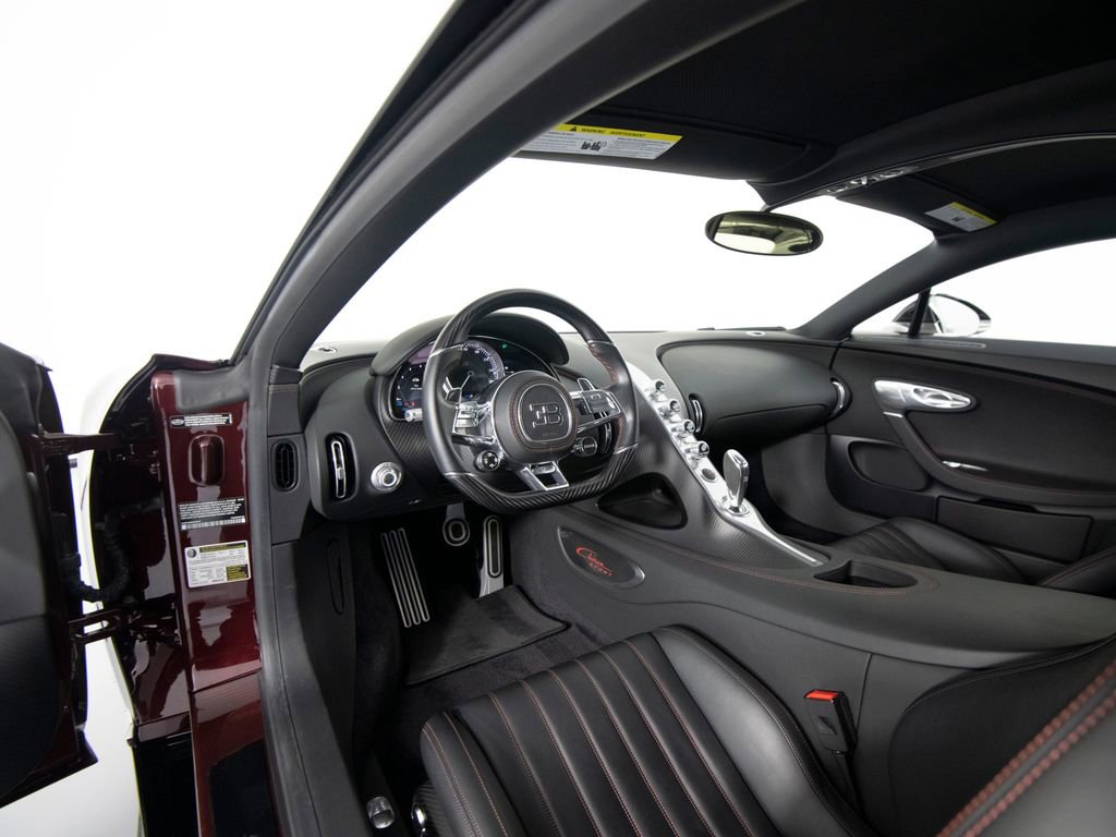 Used 2019 Bugatti Chiron image 26