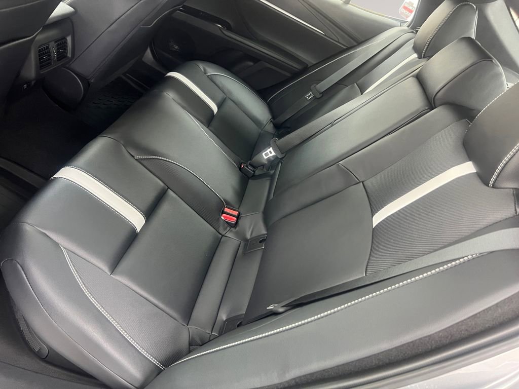 New 2026 Toyota Camry Hybrid FWD image 13