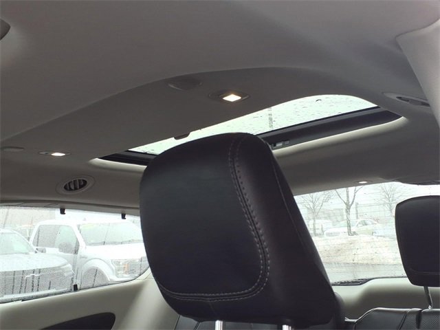 Used 2020 Chrysler Pacifica Limited w/ Advanced Safetytec Group image 9