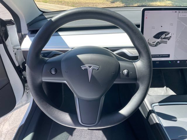 Used 2022 Tesla Model 3 Long Range AWD/4WD image 13