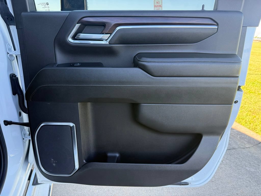Used 2024 GMC Sierra 3500 SLT w/ LPO, GMC Protection Package AWD/4WD image 15