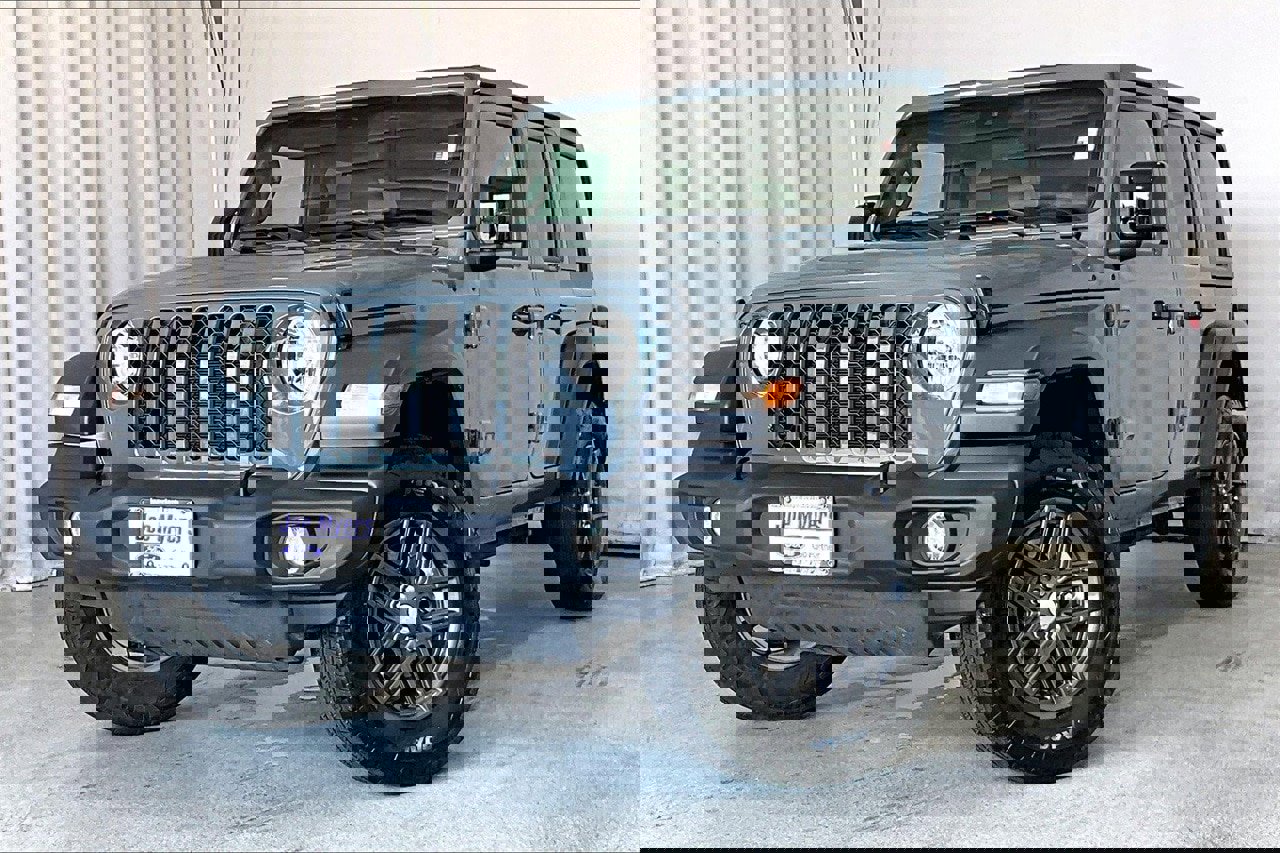 Used 2024 Jeep Wrangler Sport S image 12