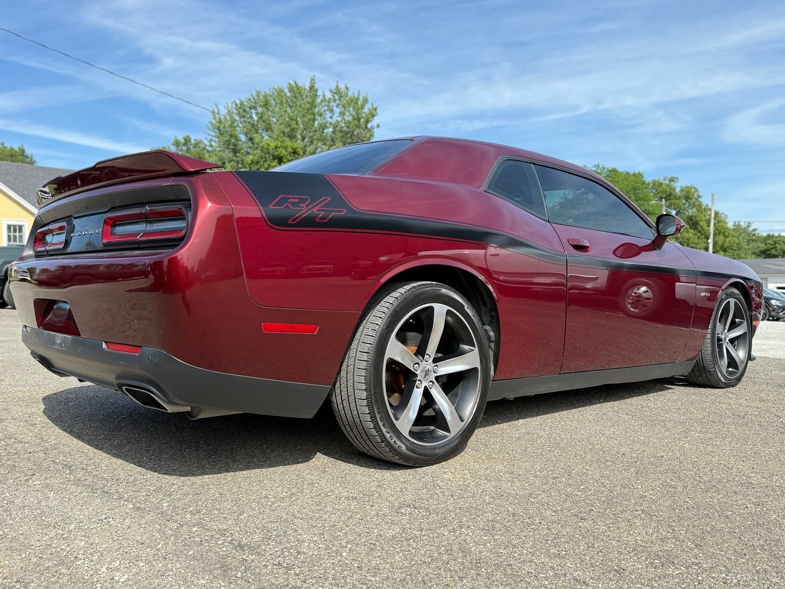 Used 2019 Dodge Challenger R/T w/ Driver Convenience Group RWD image 6