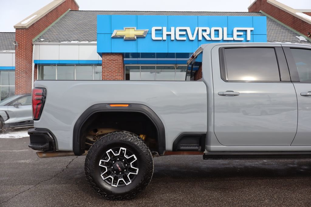 Used 2024 GMC Sierra 2500 AT4X image 47
