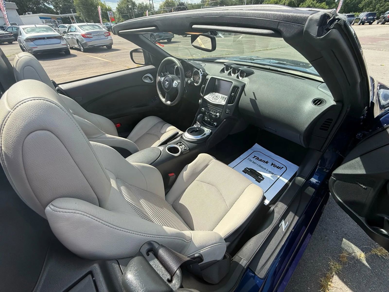 Used 2016 Nissan 370Z Touring Sport image 8