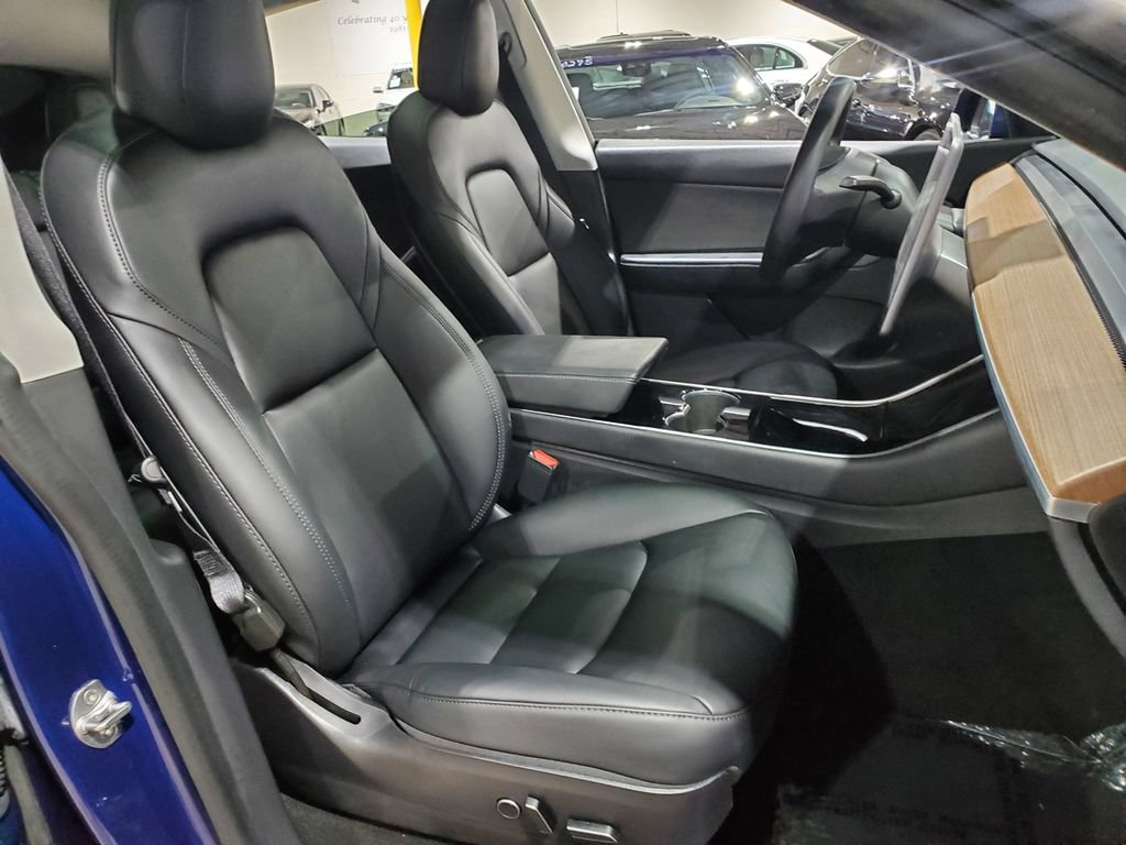Used 2021 Tesla Model Y Long Range AWD/4WD image 13