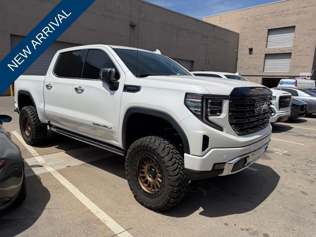 Used 2023 GMC Sierra 1500 Denali Ultimate AWD/4WD image 2