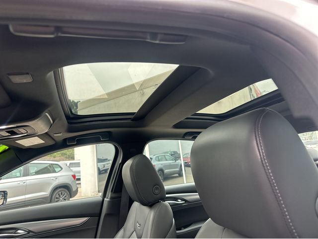 Used 2025 Cadillac CT5 Premium Luxury image 5