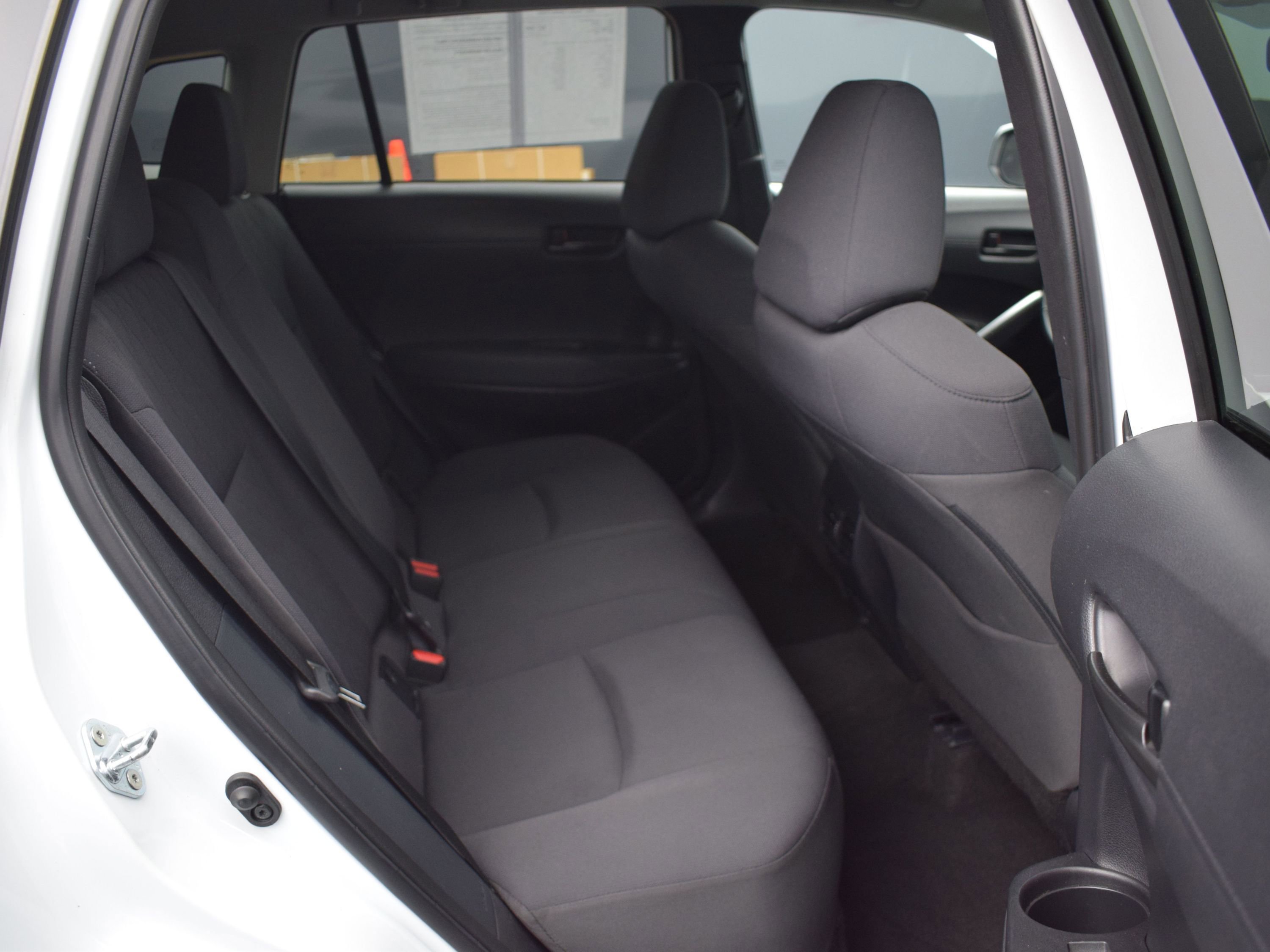 Used 2022 Toyota Corolla Cross LE image 11