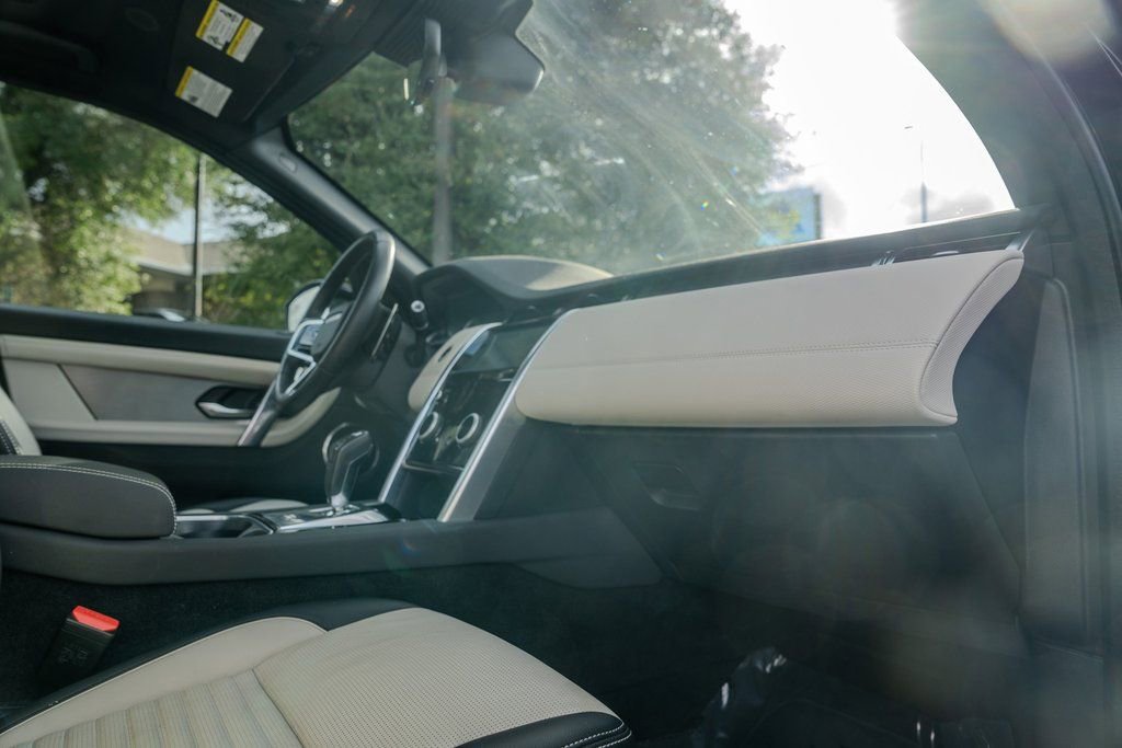 Used 2023 Land Rover Discovery Sport S R-Dynamic image 23
