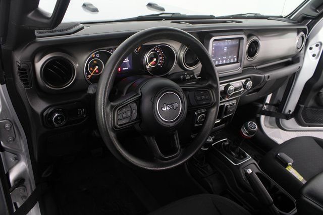 Used 2023 Jeep Gladiator Sport image 8
