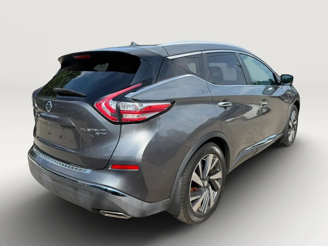 Used 2015 Nissan Murano Platinum w/ Platinum Technology Package AWD/4WD image 3